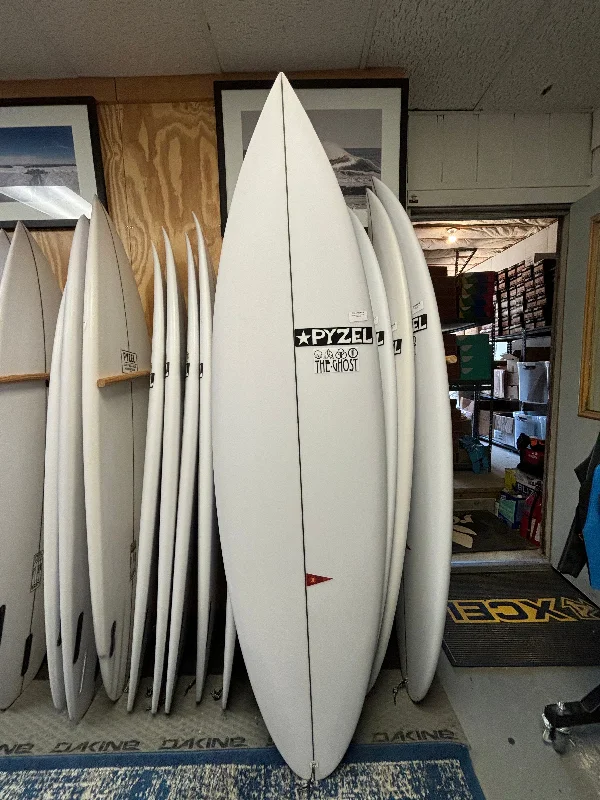 surfboards for pro surfers-Pyzel Ghost Futures-6'2"